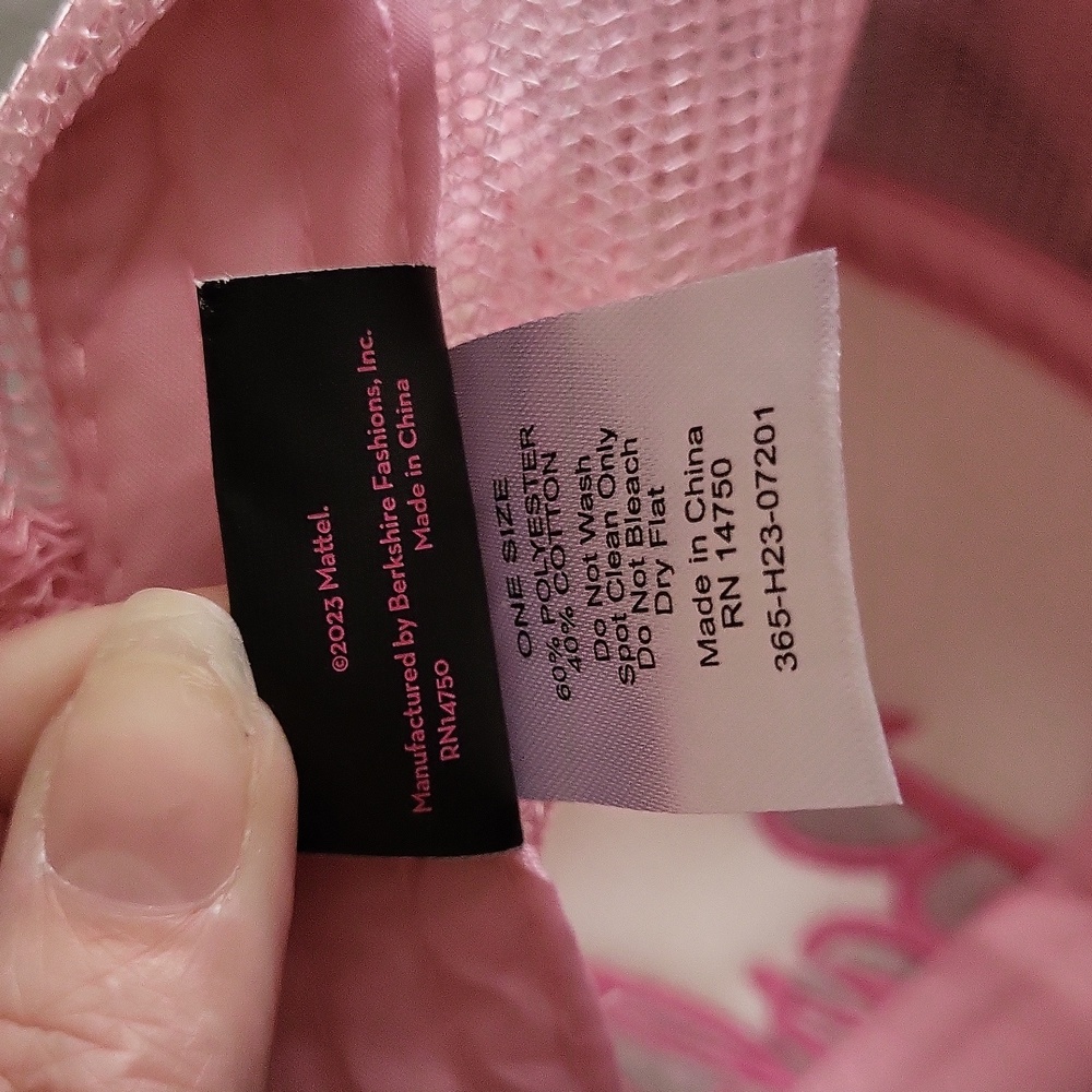 Barbie Hat 🩷 - Picture 8 of 8